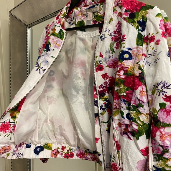 Floral Linen Bomber Jacket - Picture 3 of 4
